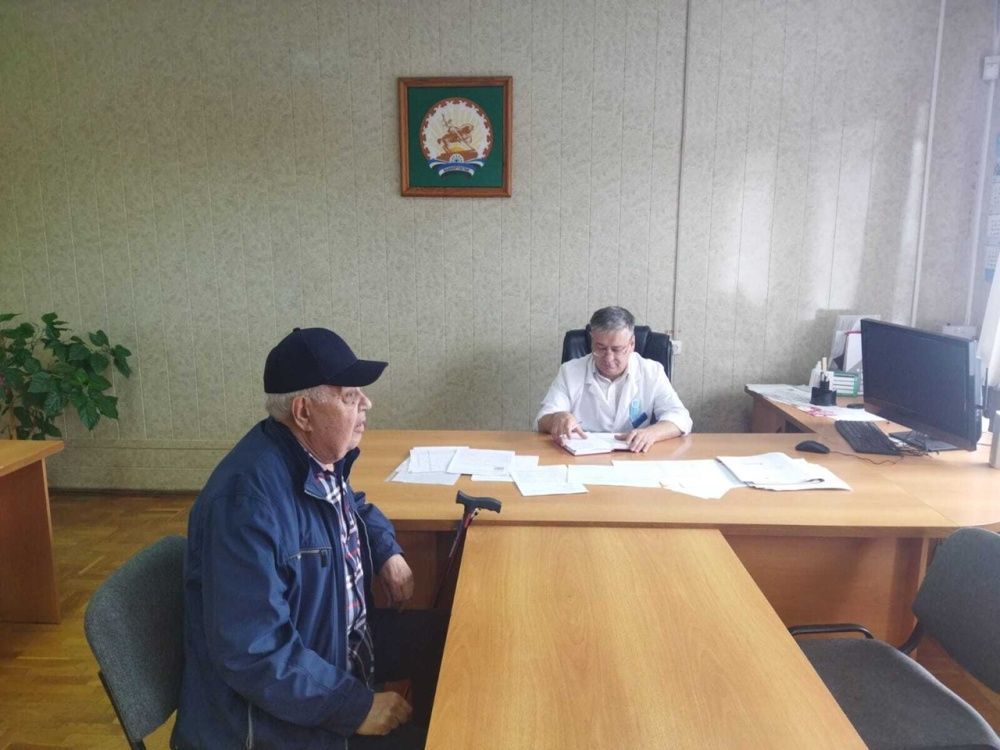 4 июля главный врач провел прием граждан по вопросам медицинского обслуживания, лекарственного обеспечения