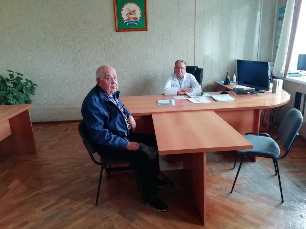 Сегодня главный врач Караидельской больницы Галин Юнир Набиевич провел личный прием граждан