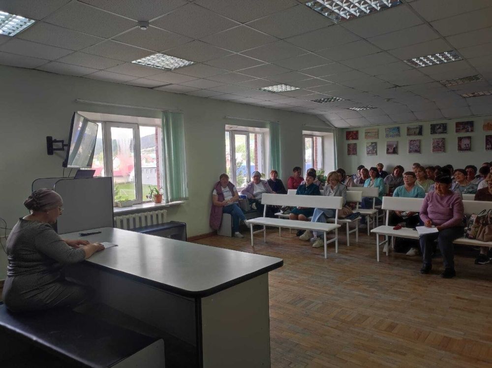 Сегодня прошло ежемесячное совещание фельдшеров и медицинских сестер фельдшерско-акушерских пунктов района